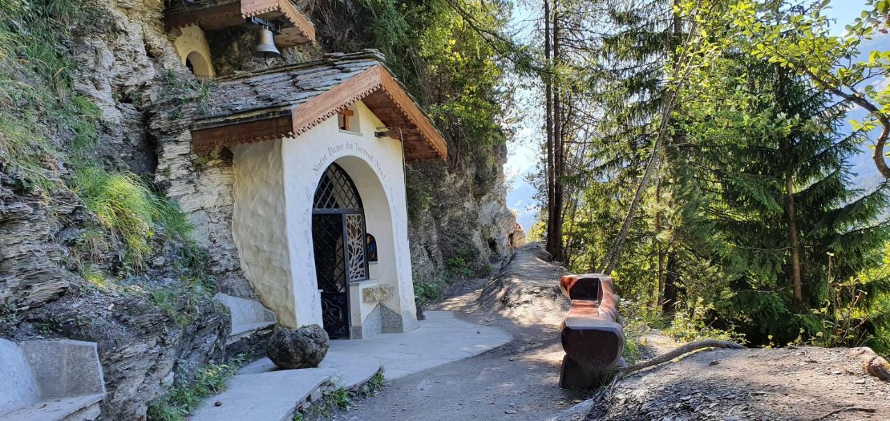Un Moment De Detente Inoubliable Saillon-Les-Bain Dış mekan fotoğraf